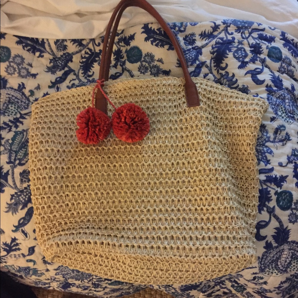 The perfect summer straw bag!